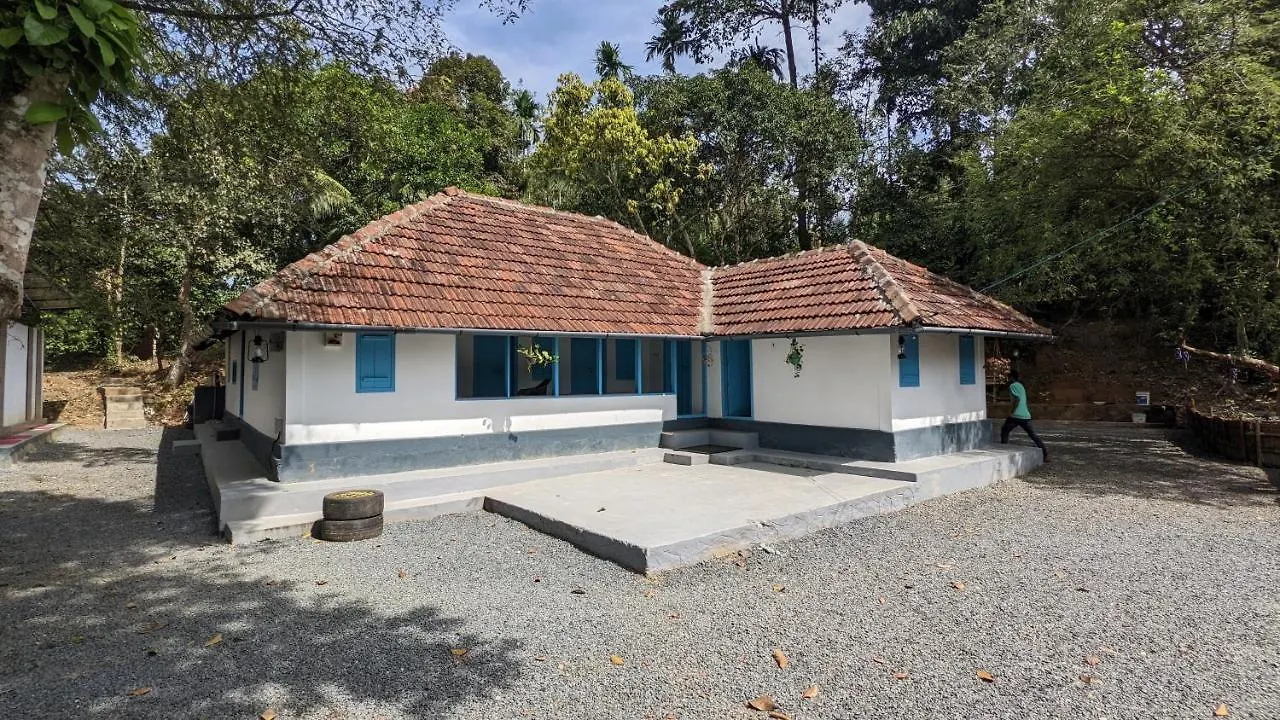 Crossroads Hostel 1957 Kalpetta 0*,