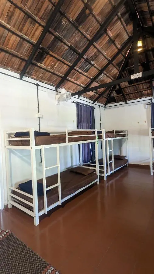 Crossroads Hostel 1957 Kalpetta