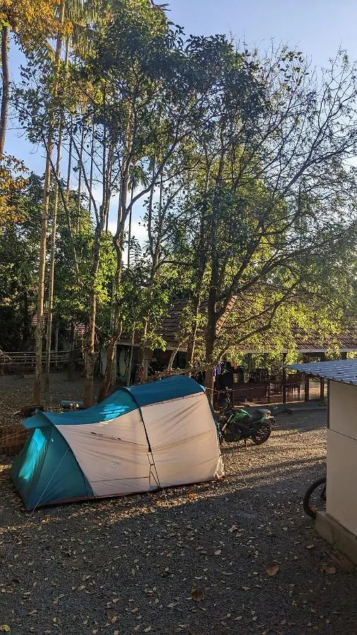 Crossroads Hostel 1957 Kalpetta 0*,