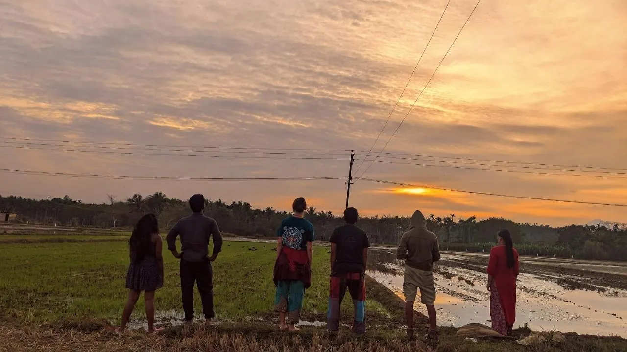 Crossroads Hostel 1957 Kalpetta 0*,